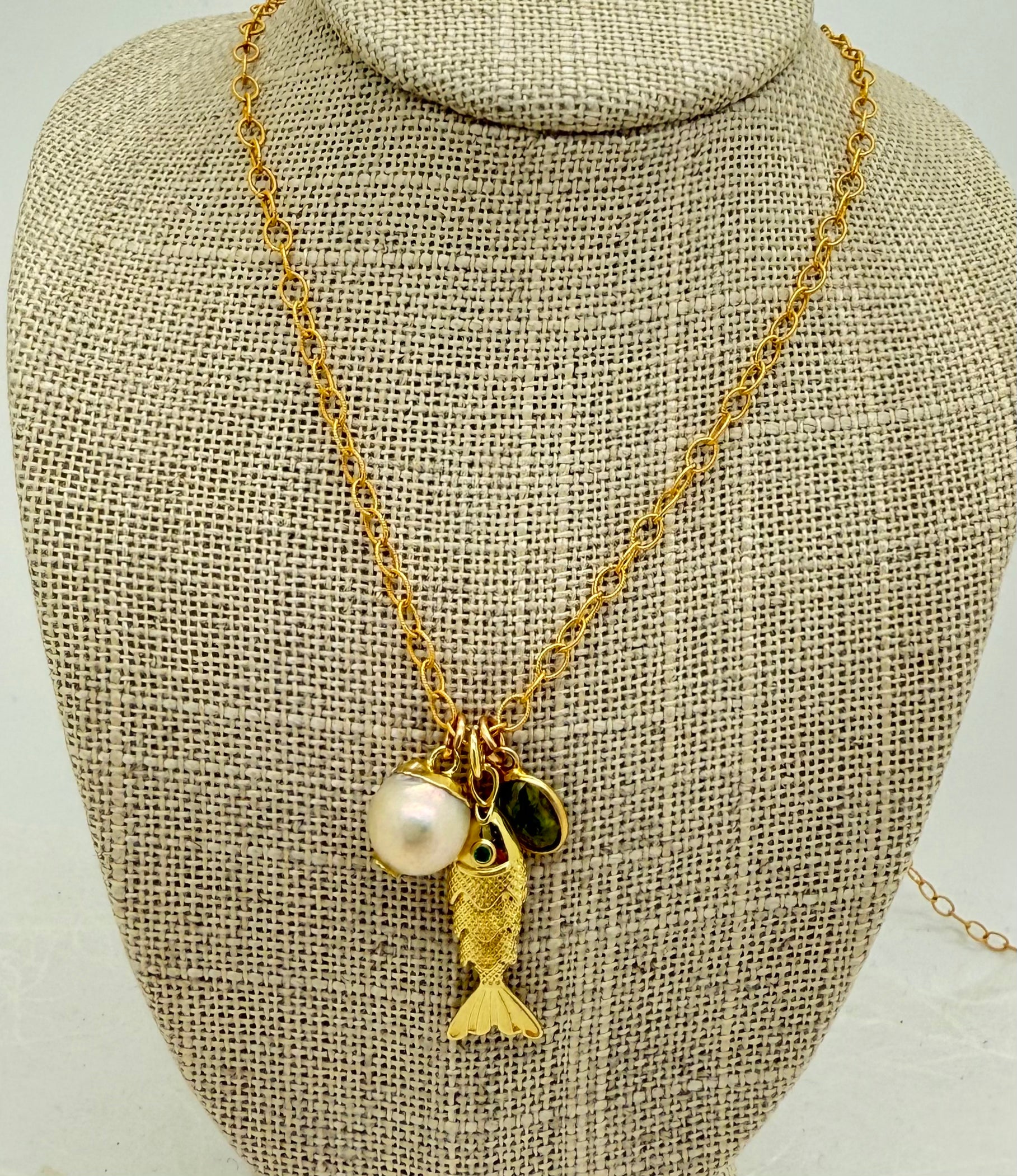 Amore Coastal Fish Necklace with Pearl and Peridot- Birthstone