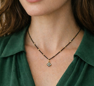 Dainty Snowflake Clover Collection