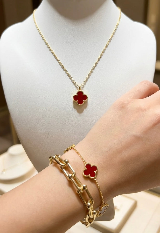Red Clover Necklace